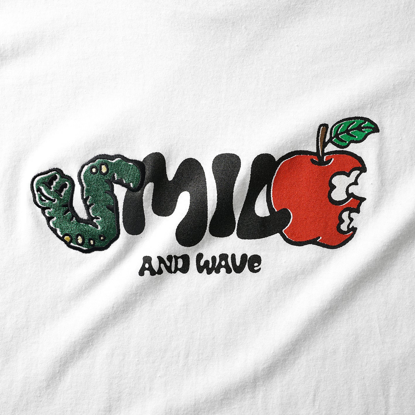 Apple Tshirt